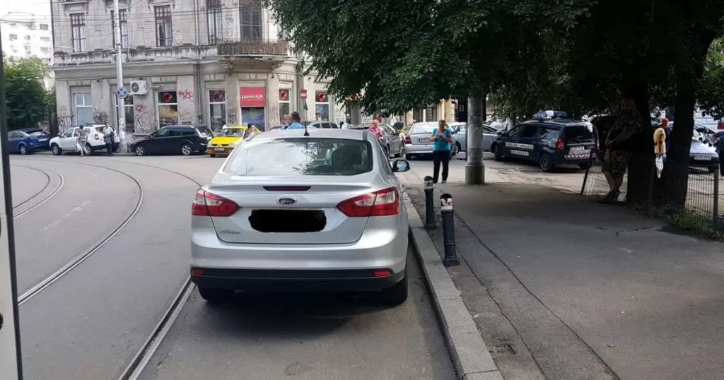 PMB ridica masinile parcate neregulamentar din 26 august 2019